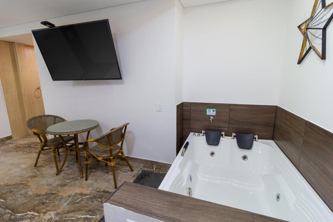 Hotel 0Asis De La Colina Boutique Girardot Eksteriør billede